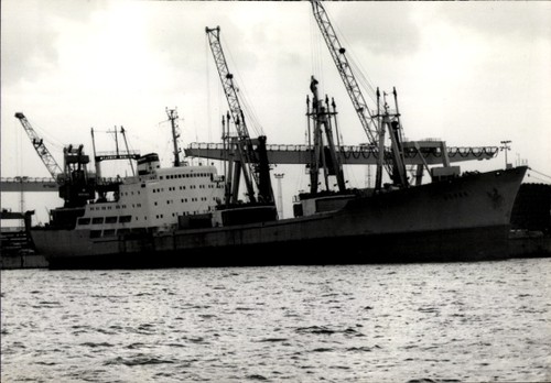 Foto frachtschiff hafen - frachtschiff, im