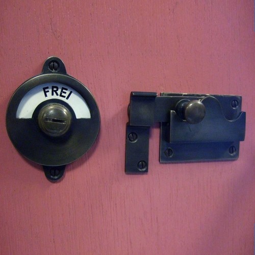 WC-Drehverschluss für