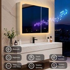 Spiegelschrank mit LED