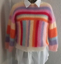 Handgestrickter Pullover Ais