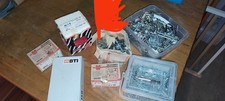 Schrauben und Dübel Konvolut Würth, BTI und andere.