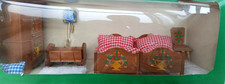 VERO Puppenstube Schlafzimmer mit 2 Kindern ,Möbel Holz NEU OVP DDR Spielzeug