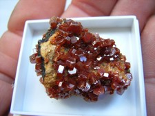 Hochglänzende VANADINIT