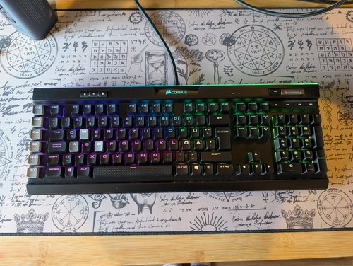 Corsair k95 rgb - corsair,