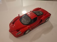 Modellauto Ferrari Enzo 1:18 Hot Wheels