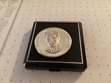 Gedenkmünzen und Medaillen