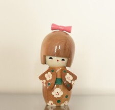 Geisha Holzfigur Japan Kokeshi Puppe beweglich Kimono Kawai Glücksbringer | 11cm