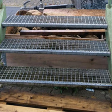 Treppe außen, Baustahltreppe, 3 Stufen mit Handlauf, stahl