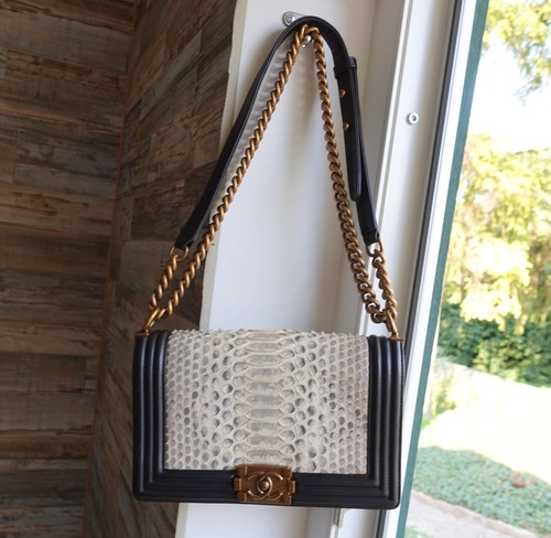 Chanel bag logo leather - leather, made
