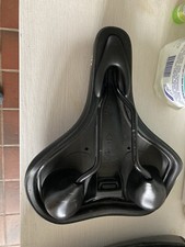 Angebot: Schöner, schwarzer, bequemer Damen Fahrrad Sattel ( auch für E-Bile ),