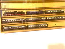 Liliput HO Rheingold-Zug der DR 8 teilig 1 xBR 18 451  1 Packwa. ,6 x Salonwagen