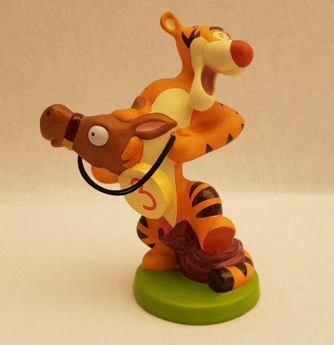 Enesco disney pooh friends - pooh, &