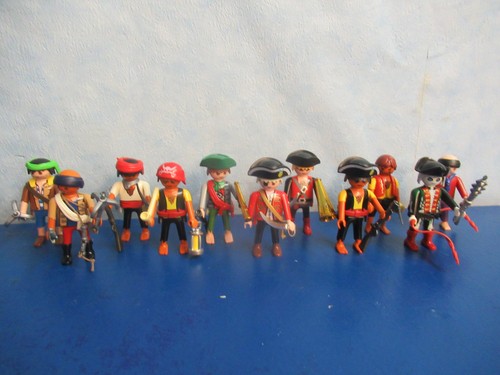 Angebot 11 figuren - 11, waffen