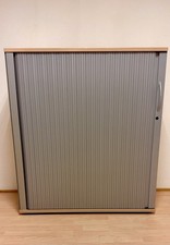 Akten-Highboard vom Exklusiv-Hersteller WERNDL, Ahorn-Silber, Rolladenfront