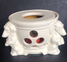 altes Art Deko Porzellan  STÖVCHEN - Hund  "Dackel " Relief Dekor