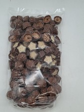 1 x 1800gr. Lindt Pralines, 3