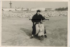 Z4034 Foto 50er Jahre Vespa