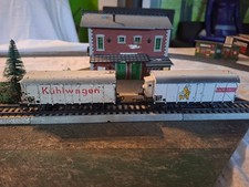 Märklin Eisenbahn H0 2 x gedeckter Güterwagen/Kühlwagen 324 mit Bremserhaus,1950