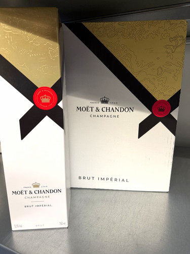 Moët chandon champagne - chandon,