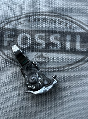 Fossil schnecke charm - fossil,