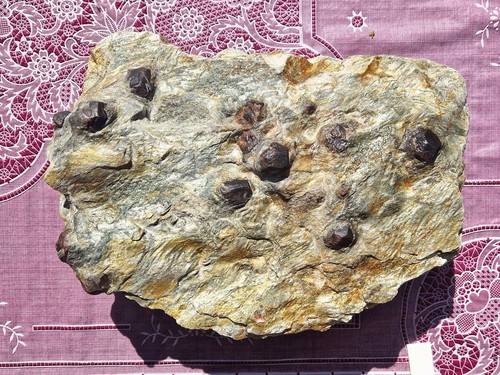Almandin granat - almandin,