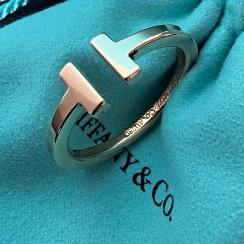 Tiffany t square - &, co.