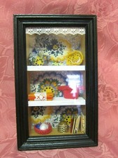 3D Wandbild Miniatur Regal im Schaukasten LxB 26,5 x 16 cm zum Aufhängen 17374