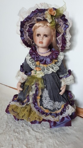 Porzelanpuppe - porzelanpuppe, /