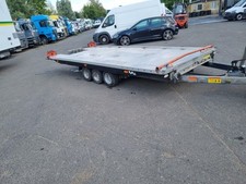 Vezeko Autotrailer Race Master Alu 209x550cm Tridem 3,5t
