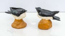 (19015) 2 Tierfiguren Vögel Schwalben getöpfert (Tonfiguren), Handarbeit - gebr.