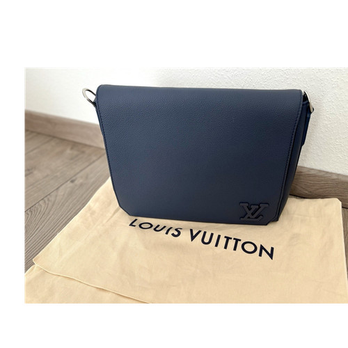 Louis vuitton takeoff - louis,