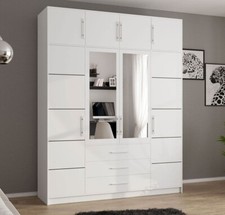 Moderne Drehtürenschrank