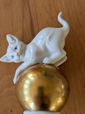 Rosenthal Katze auf goldenem Ball Porzellan