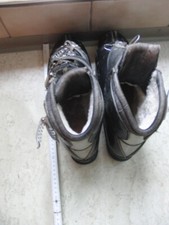 alte Skistiefel Skischuhe Schistiefel Schischuhe  schwarz nur Deko