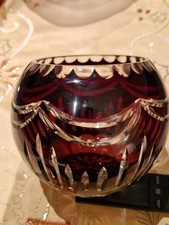 Rubinrote Oberschale aus