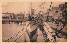 76 LE HAVRE Das Theater und