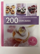 (NEW) 200 Cupcakes by Joanna