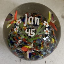 Alter Glas Briefbeschwerer Paperweight Blumen Böhmen Januar 1945