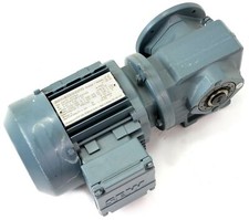 SEW-EURODRIVE SAF37 DT71D4