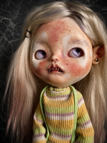 Blythe vitiligo bat - vitiligo,