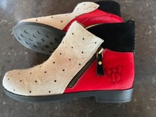 Lola Ramona Gr. 38 weisses Fell rotes Fell aussen Laschen gold