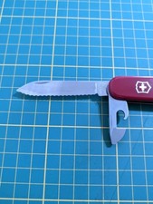 Victorinox Weekender Serrated