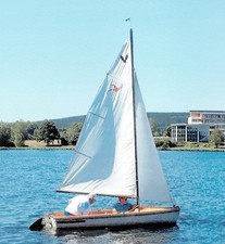 Segelboot Jolle »Kolibri« mit Slipwagen und Trailer