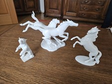 2 Porzellan Pferde und 1 Porzellan Bär von  Kaiser und Wallendorf