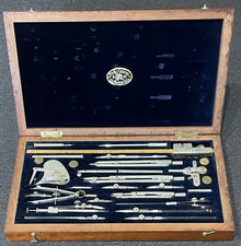 E.O. Richter & Co Präzision Reißzeuge Zirkelkasten Holzkasten, vollständig.