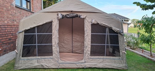 Aufblasbares campingzelt - aufblasbares,