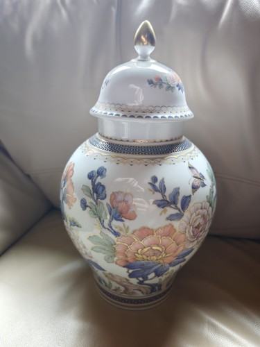 Kaiser porzellan deckel vase - porzellan,