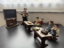 Gilde Clowns Schule, Lehrer, Schüler, Bänke, Tische, Tafel