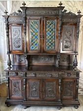 KAPITALES ANTIKES NEO