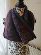 NEU HANDARBEIT Strickschal